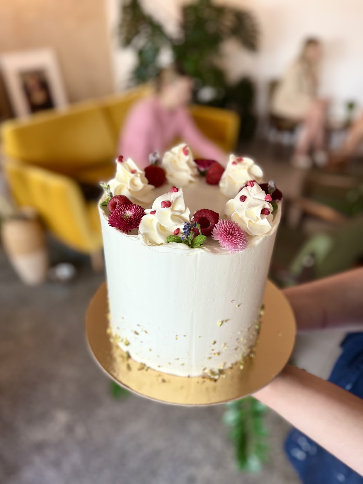 eter — vegan bakery & speciality coffee: food & drinks