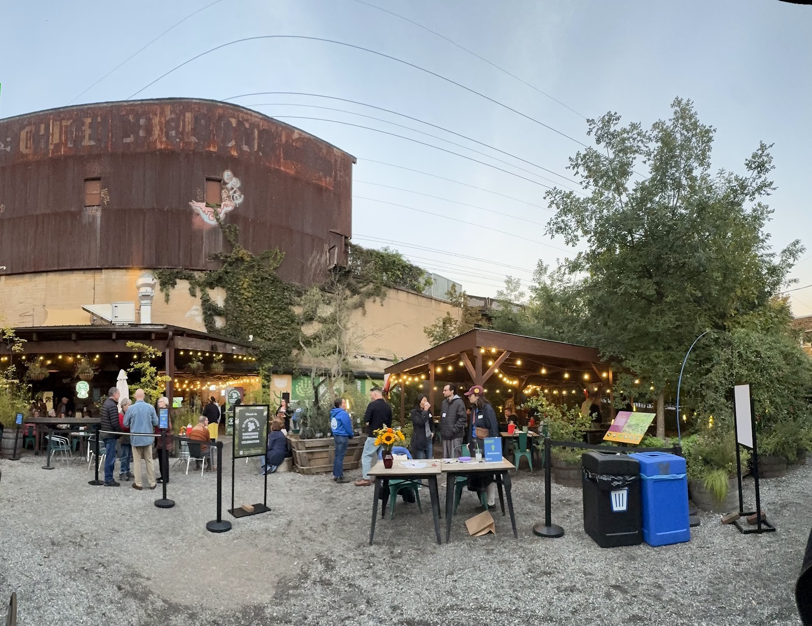 PHS Pop Up Garden at Manayunk: the place