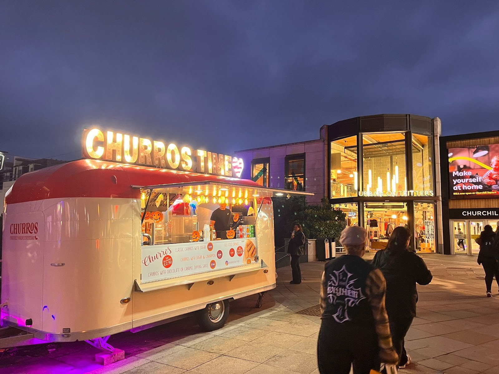 Hola Churros: the place