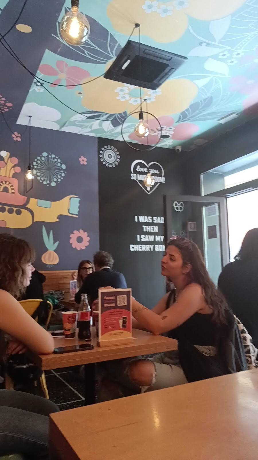Flower Burger: the place