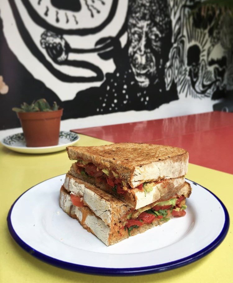Bodega 50: food & drinks