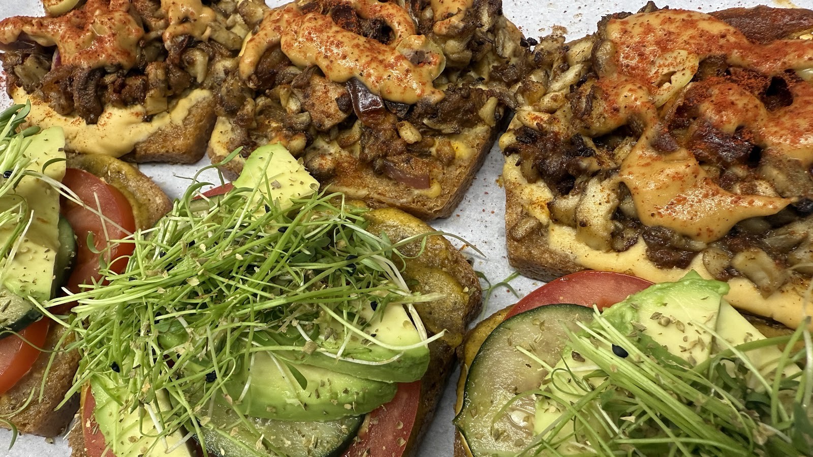 The Electric Wok: food & drinks