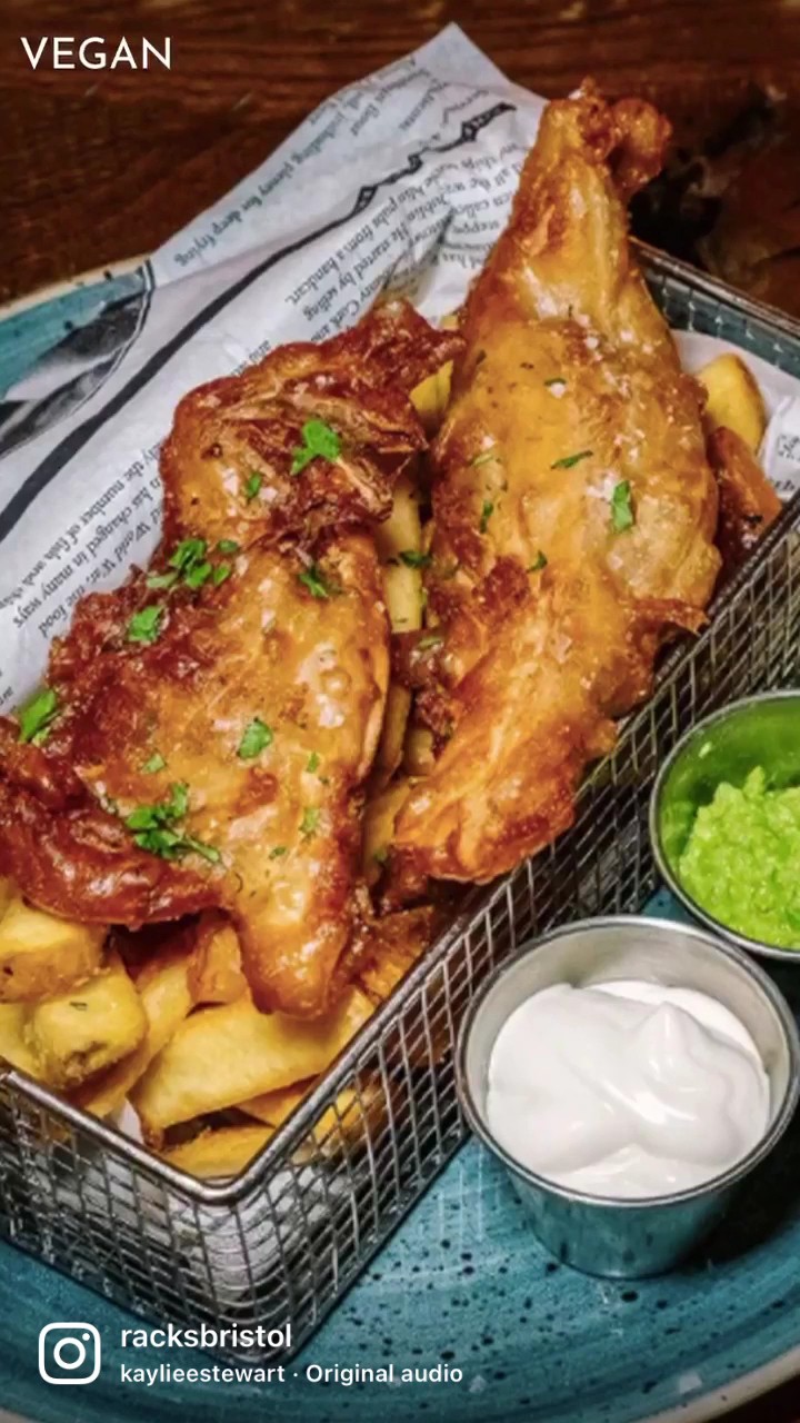 Racks Bar & Kitchen: food & drinks
