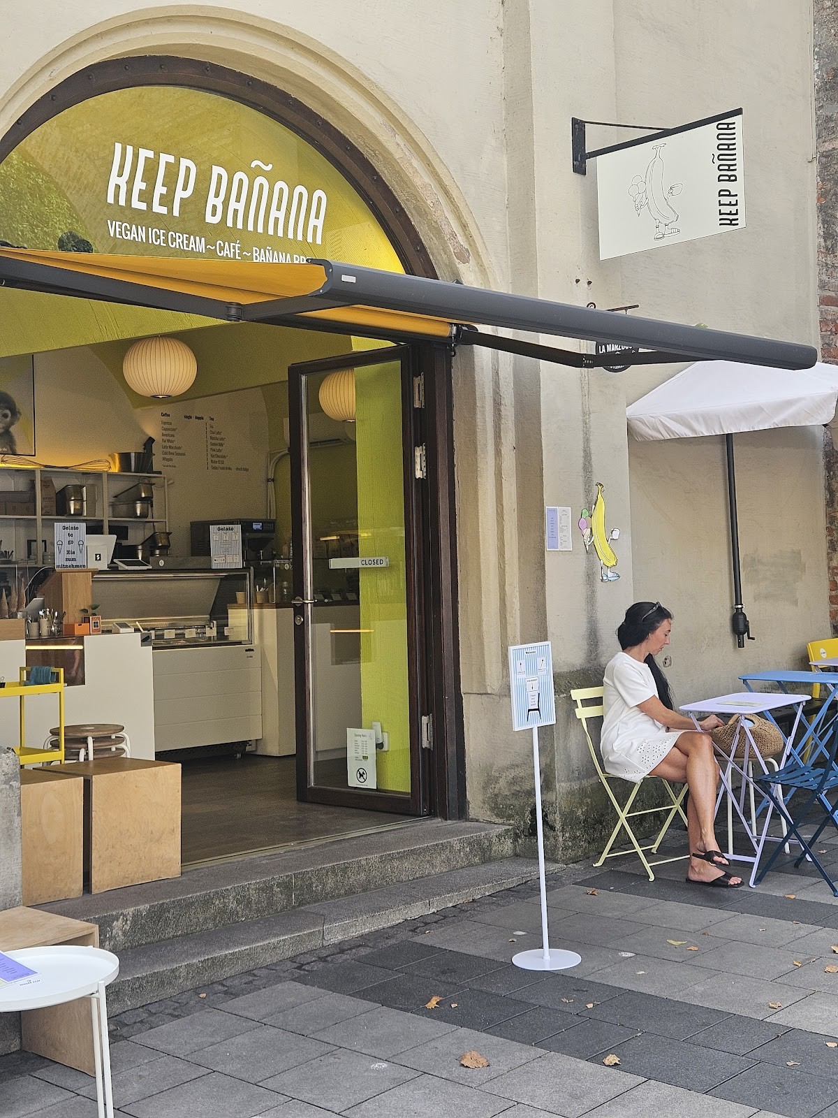 Keep Banana Coffee & Gelato: the place