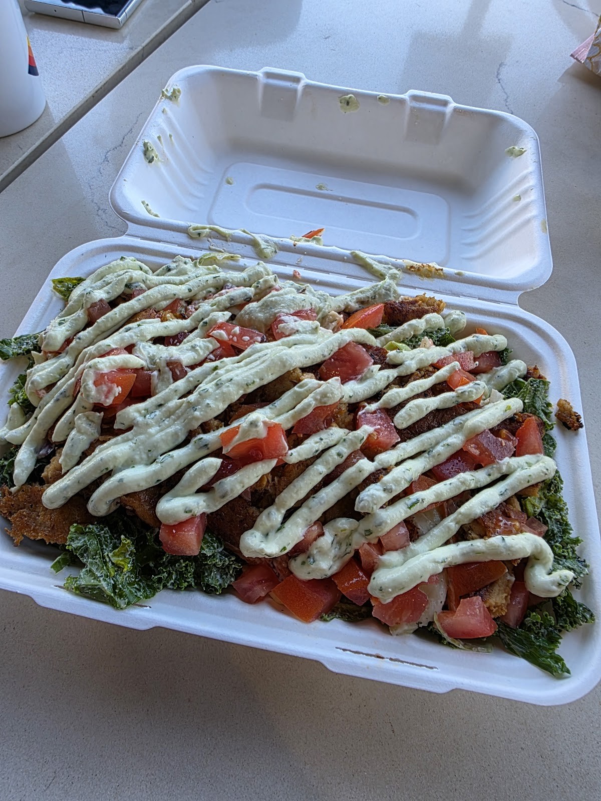 The BE Hive Deli & Market: food & drinks