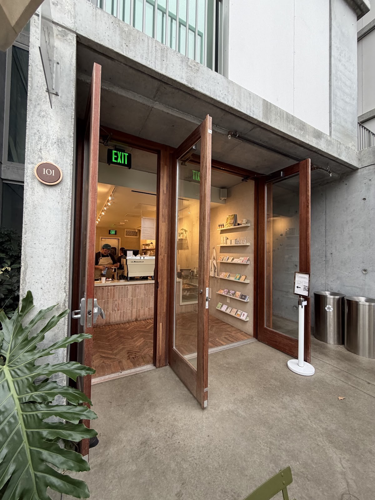 Communal Coffee: the place