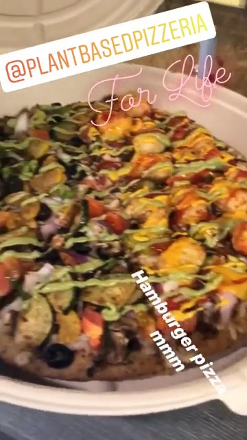 Plant Based Pizzeria: food & drinks