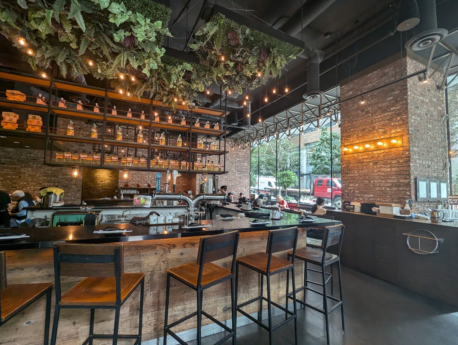 JINYA Ramen Bar - Vancouver Downtown: the place