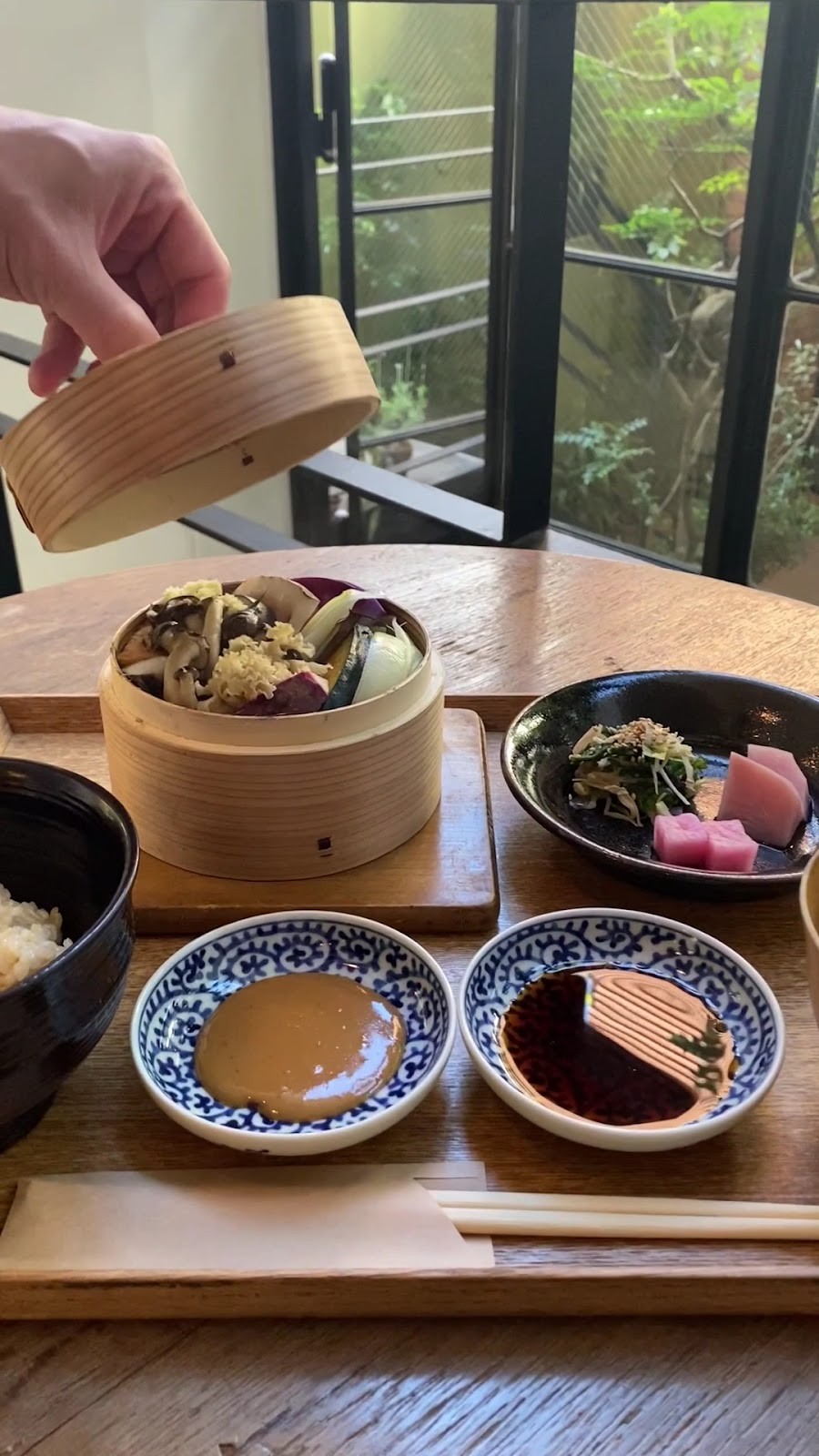 Brown Rice Tokyo Omotesando: food & drinks