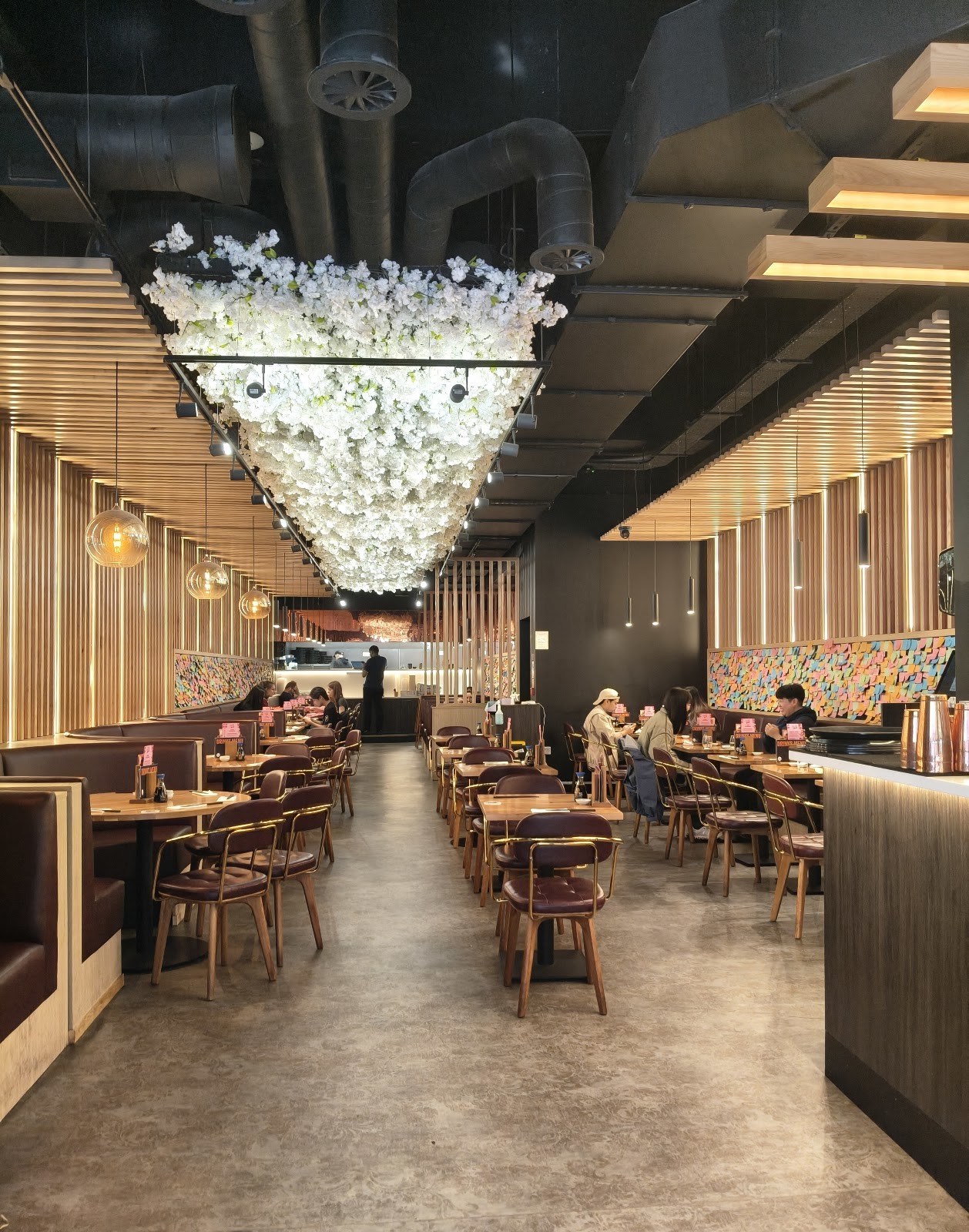 Maki & Ramen: the place