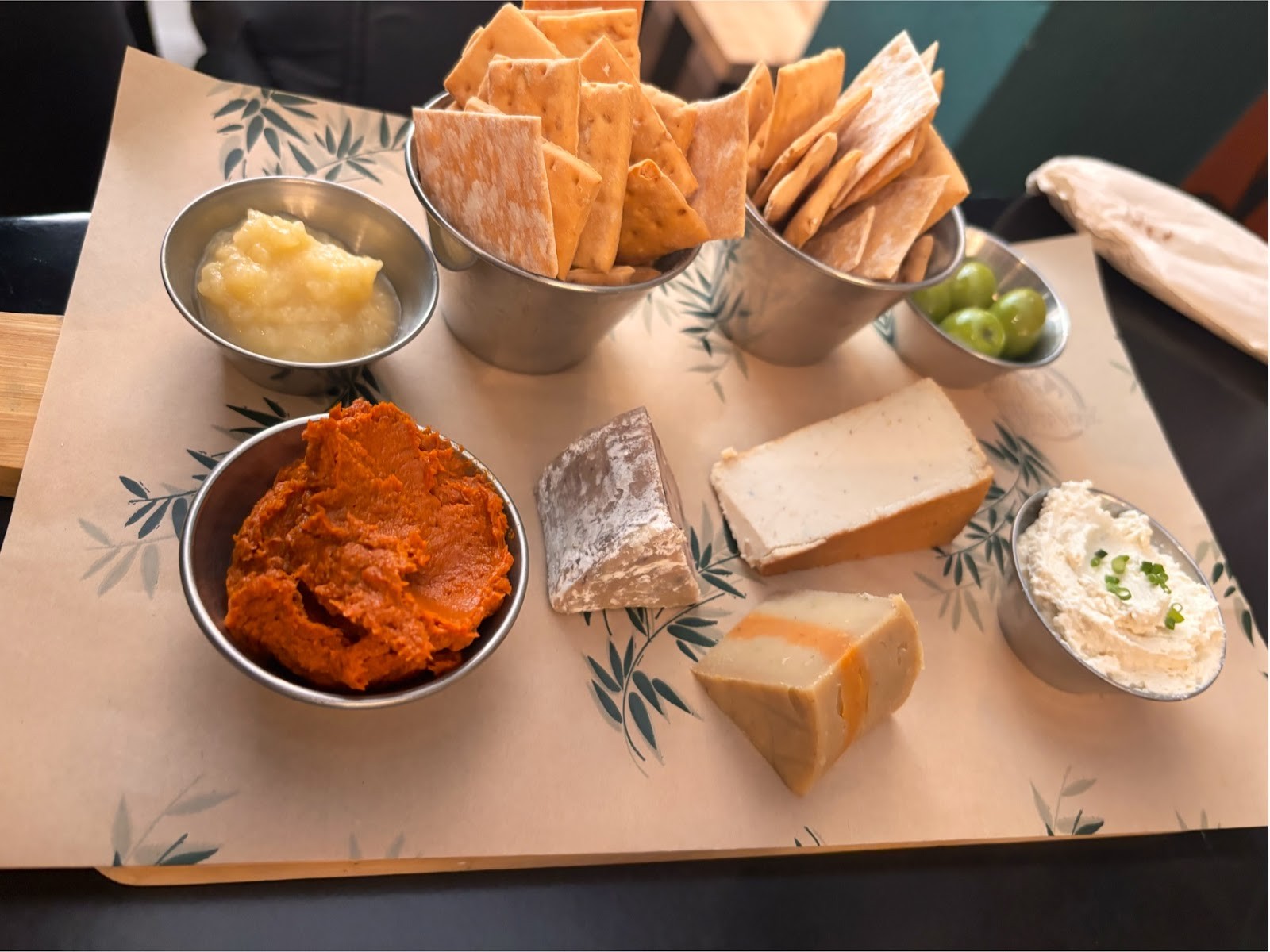 La Perra Verde: food & drinks