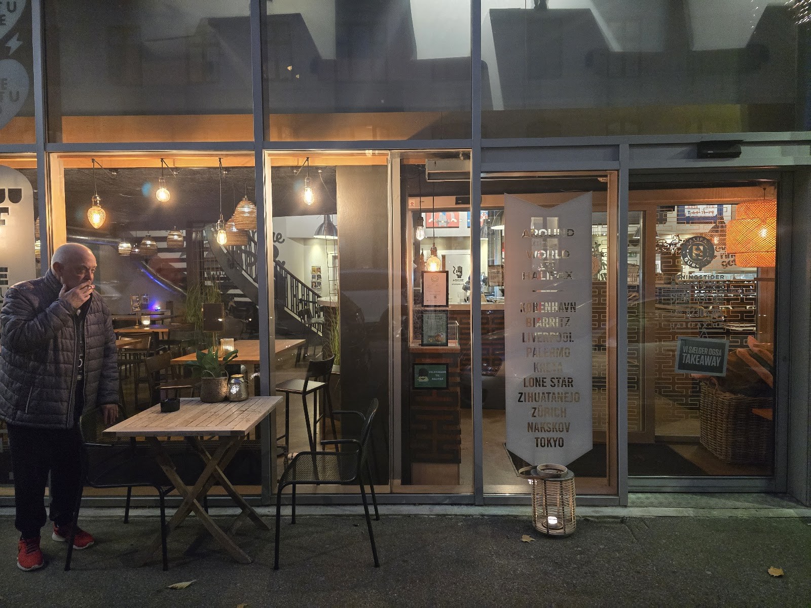 Halifax Burgers Valby: the place
