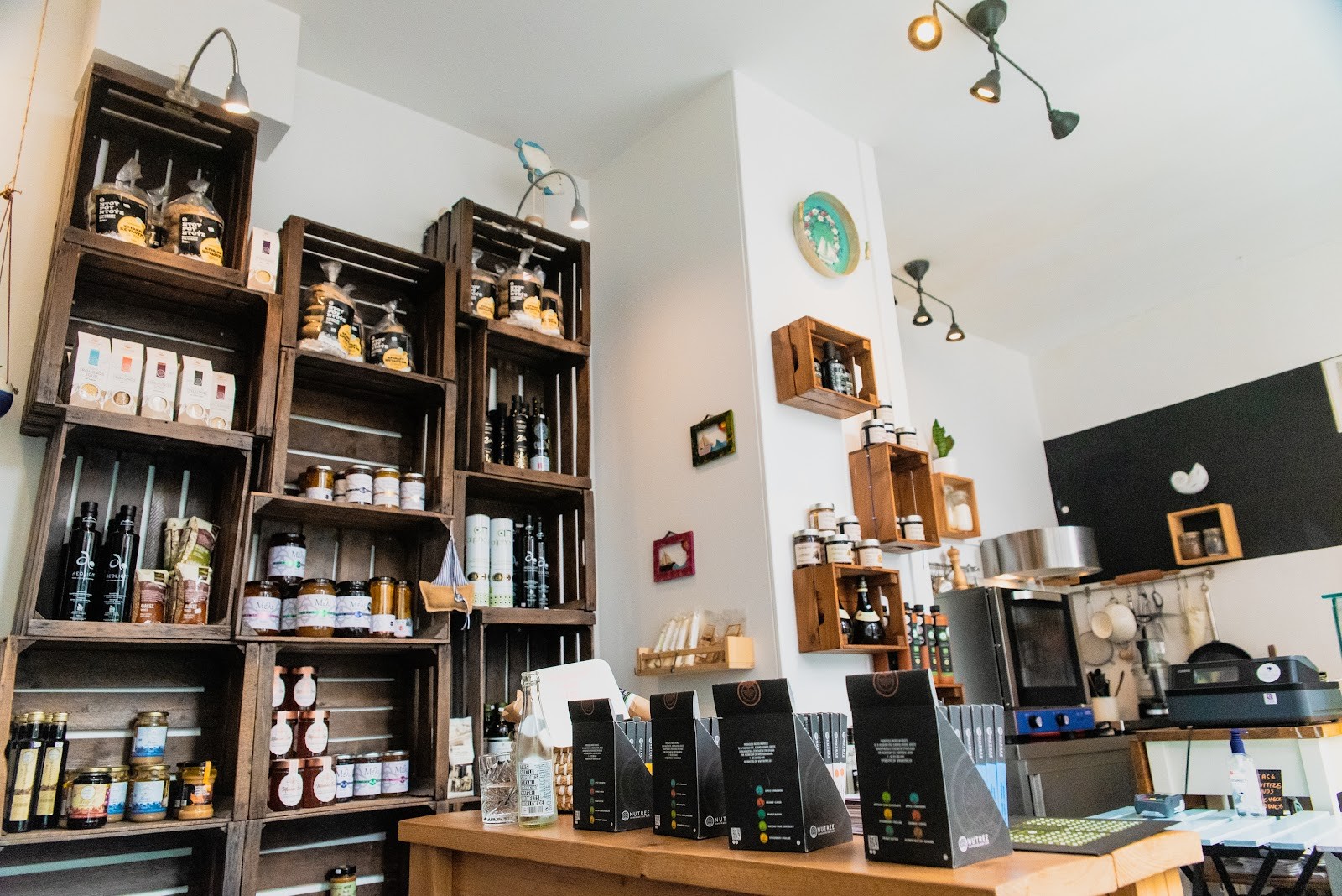 Nefeli Deli: the place