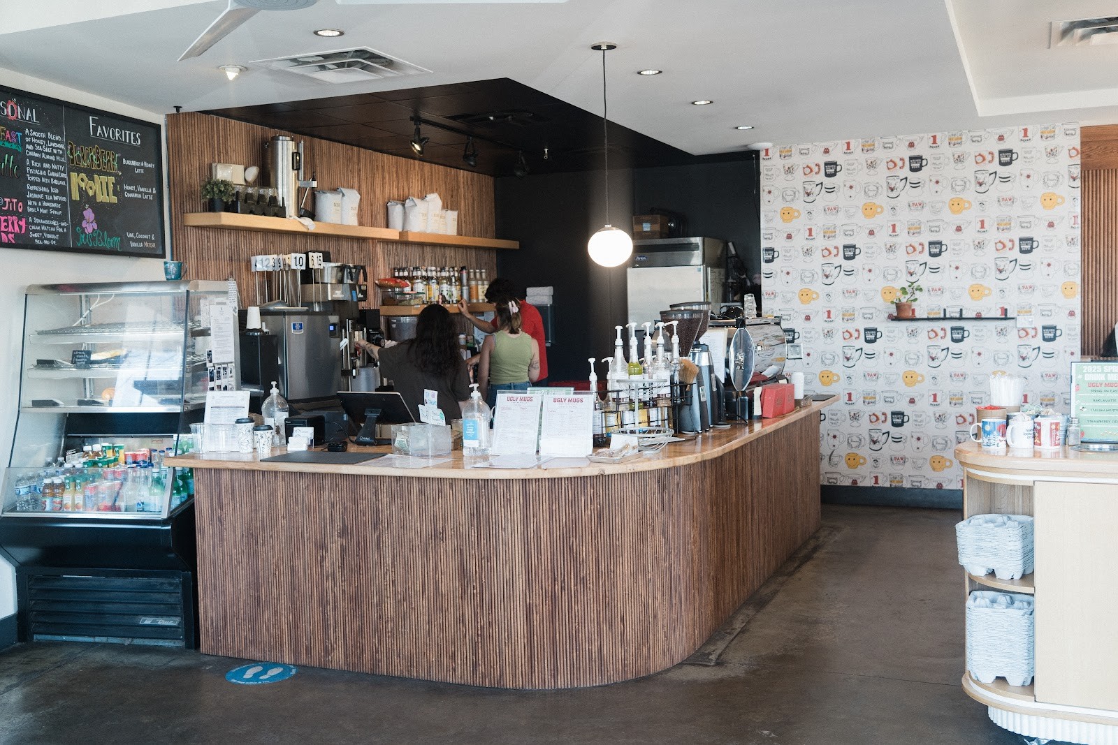 Ugly Mugs Coffee and Tea: the place