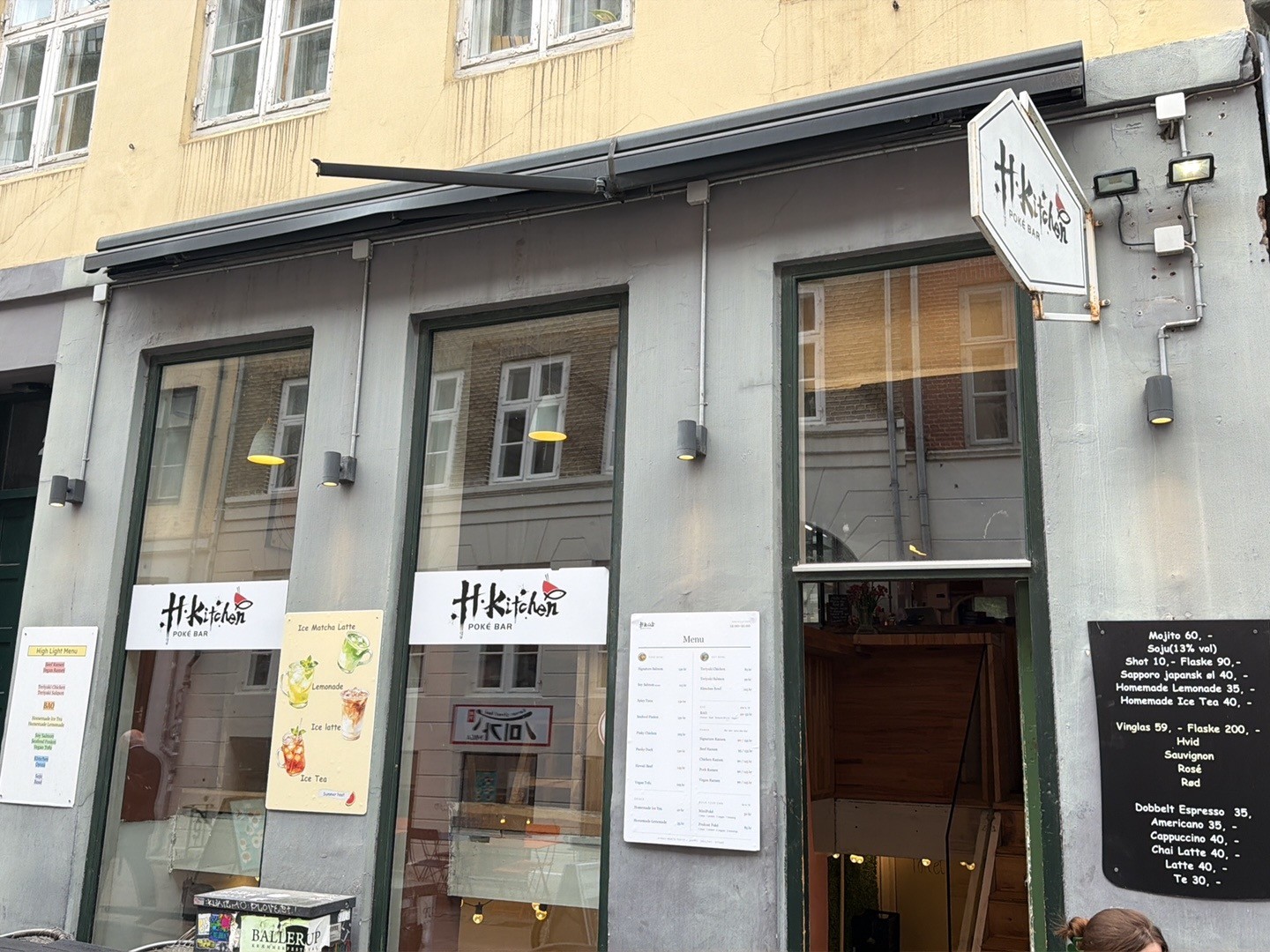 H kitchen: the place