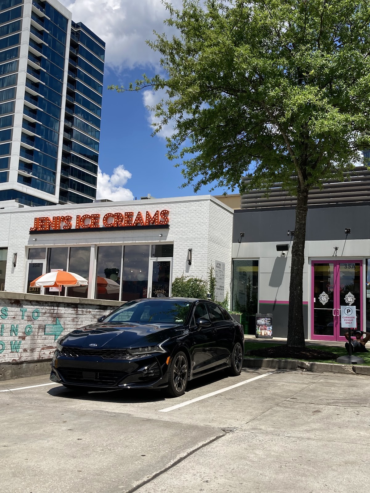 Jeni's Splendid Ice Creams: the place