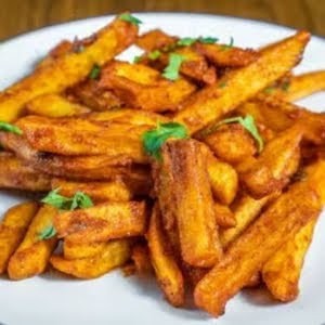 Momo Ghar: food & drinks