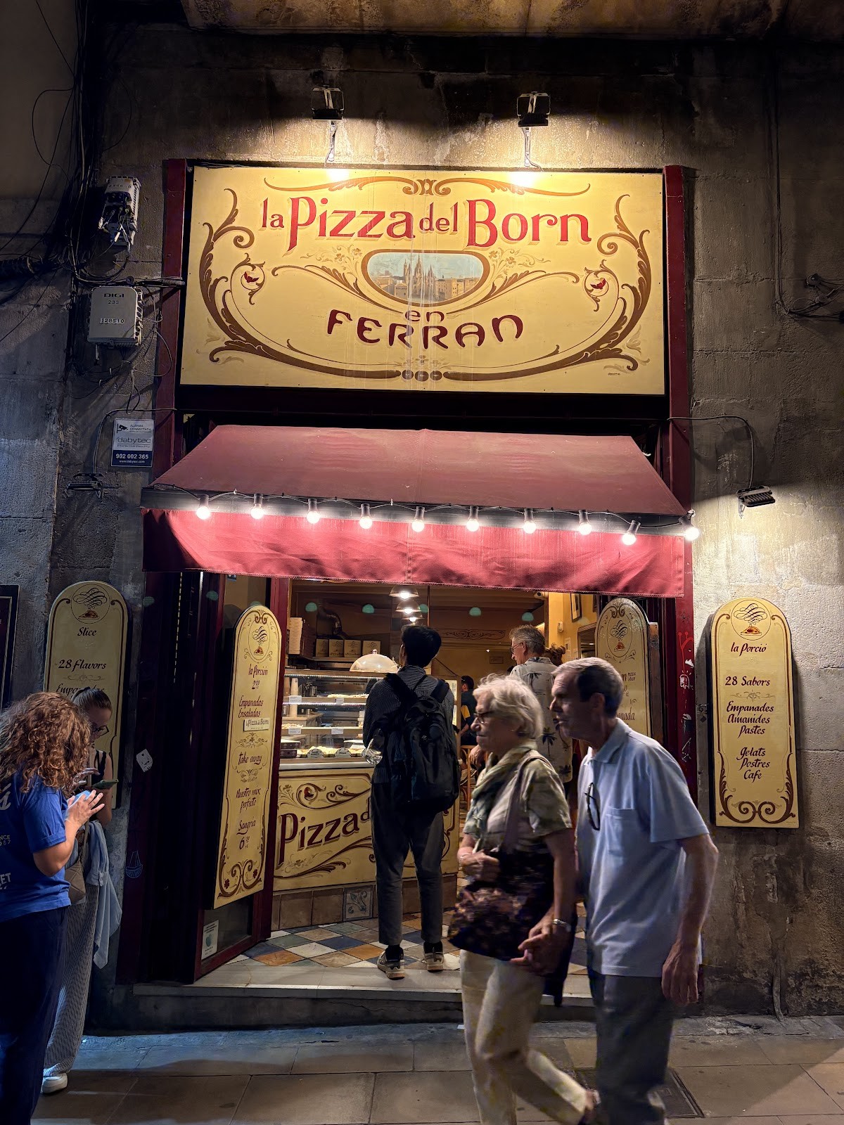 La Pizza del Born: the place