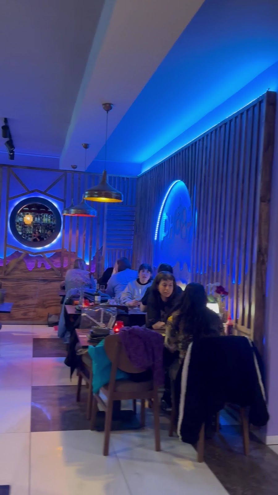 Pho 87 - Vietnamesisches Restaurant & Sushi: the place