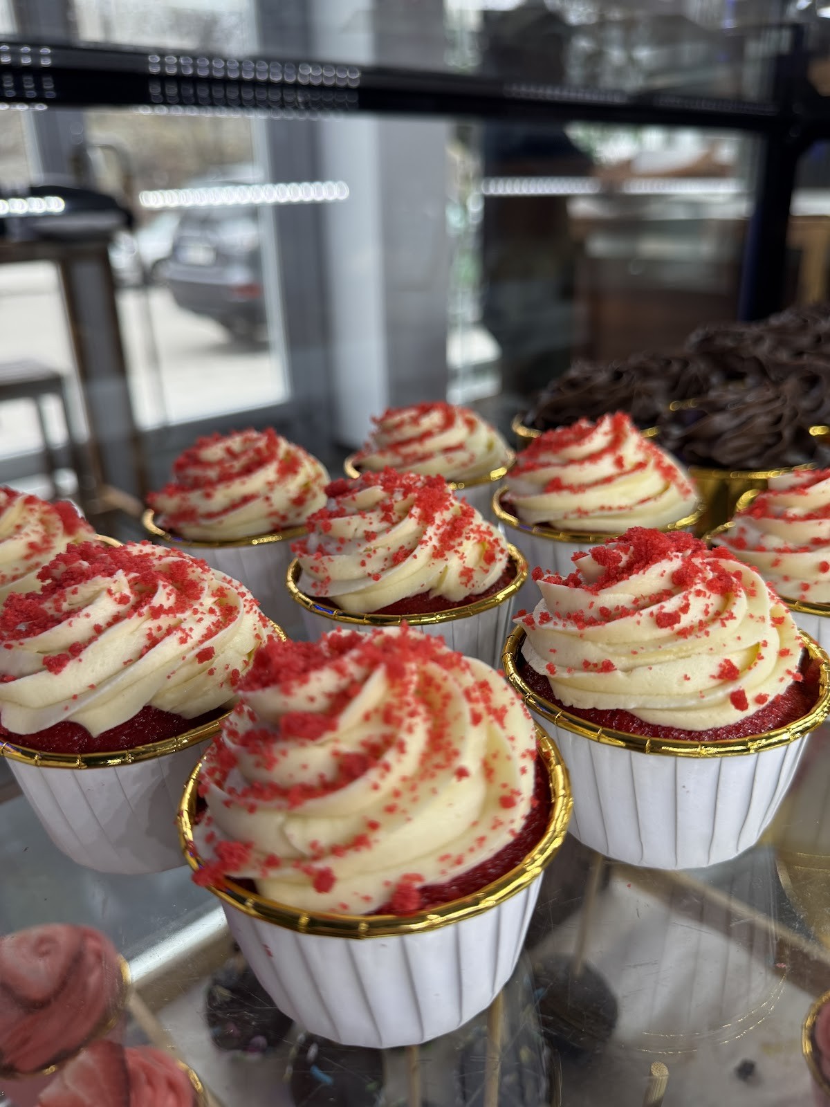 Glossy cakes: food & drinks