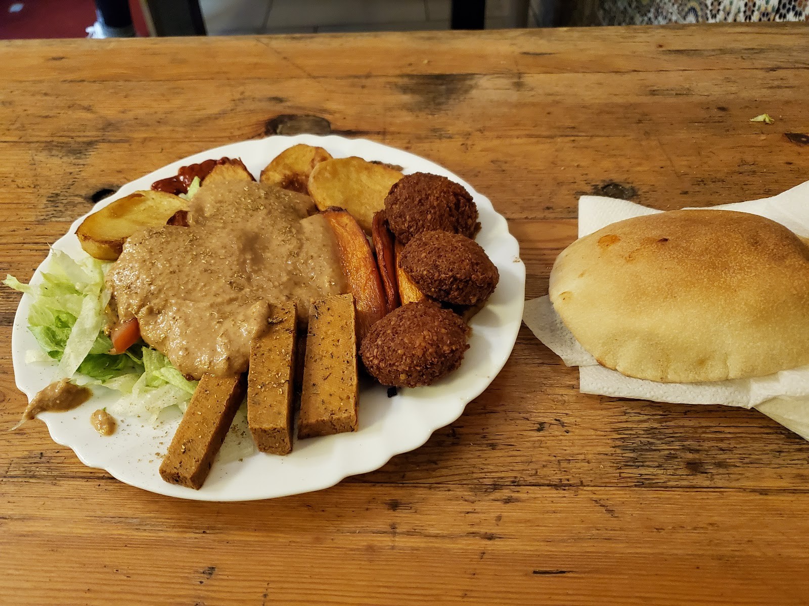 Sahara Imbiss: food & drinks