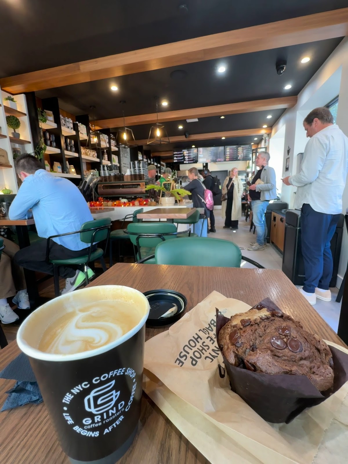 GRIND THE NYC COFFEE SHOP & BAGEL HOUSE: the place