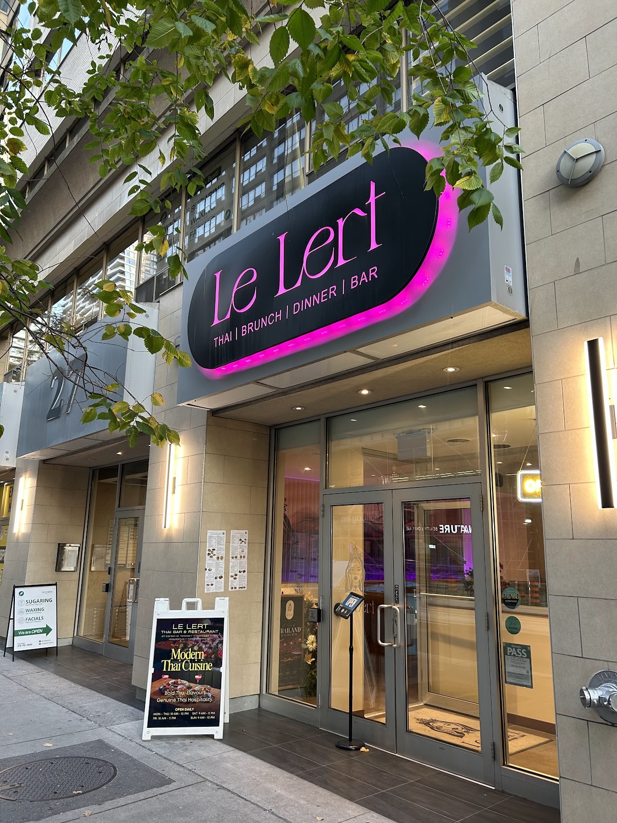 Le Lert Thai Bar & Restaurant: the place