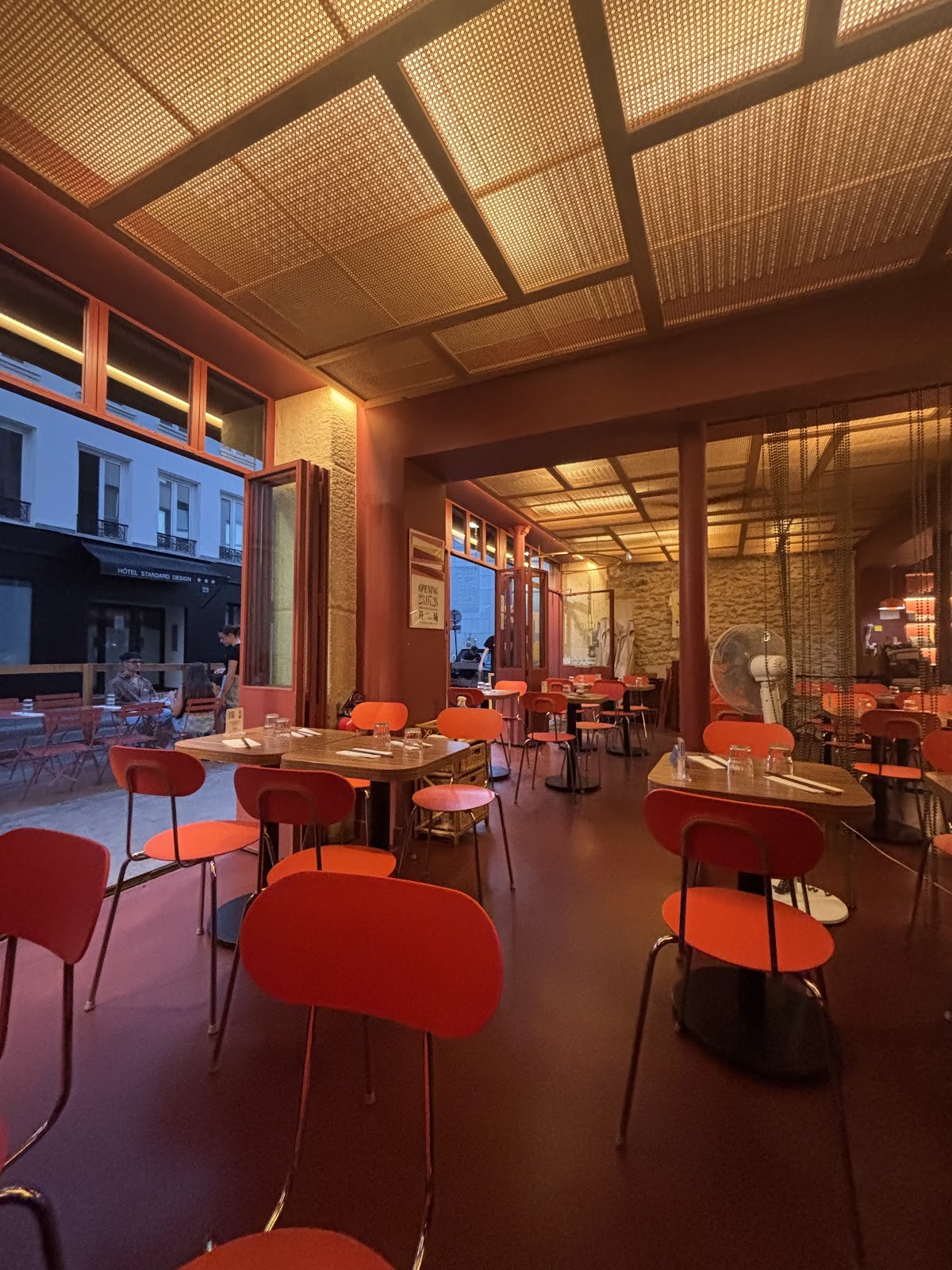 Suzie Wong: the place
