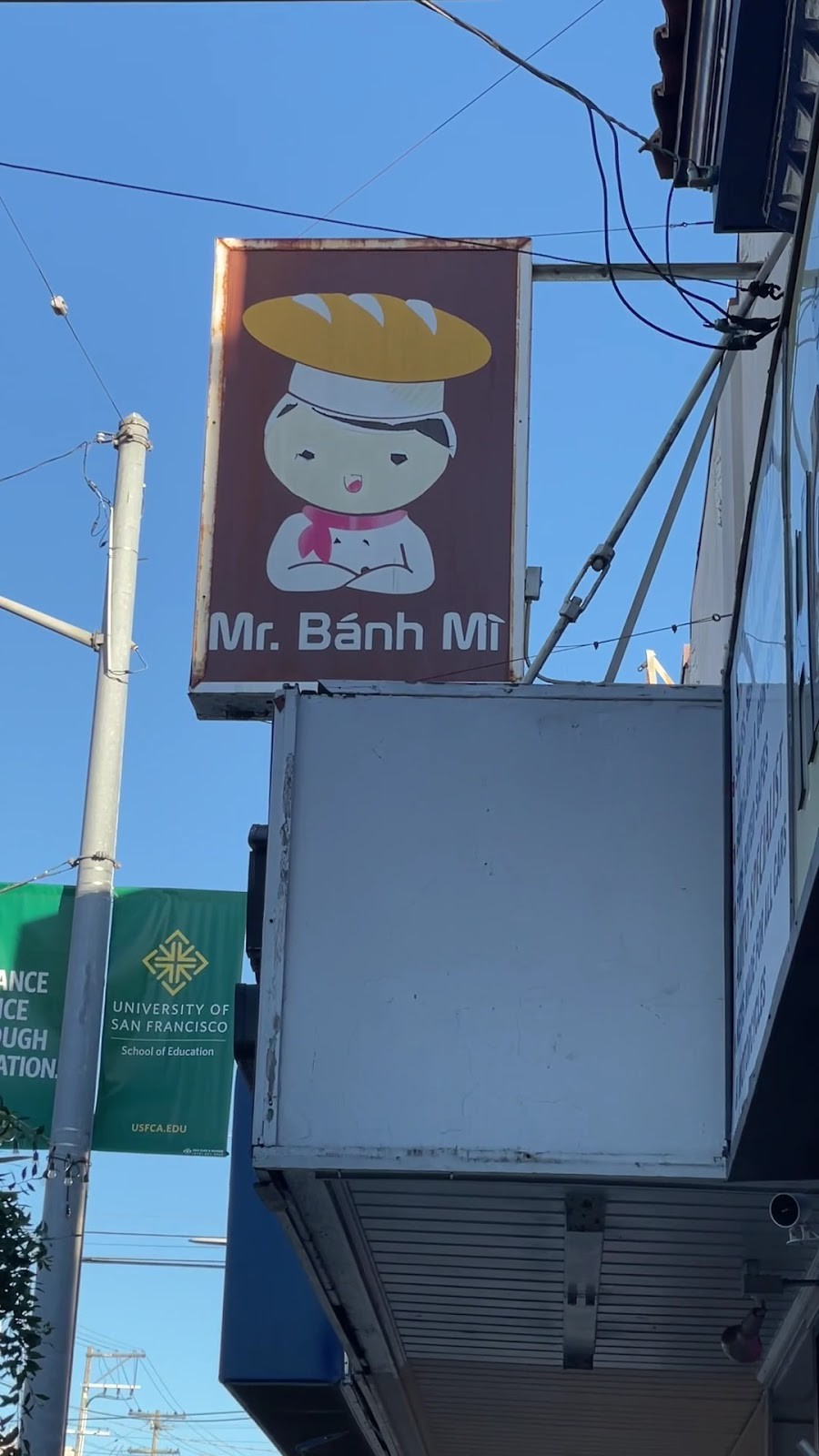 Mr. Banh Mi: the place