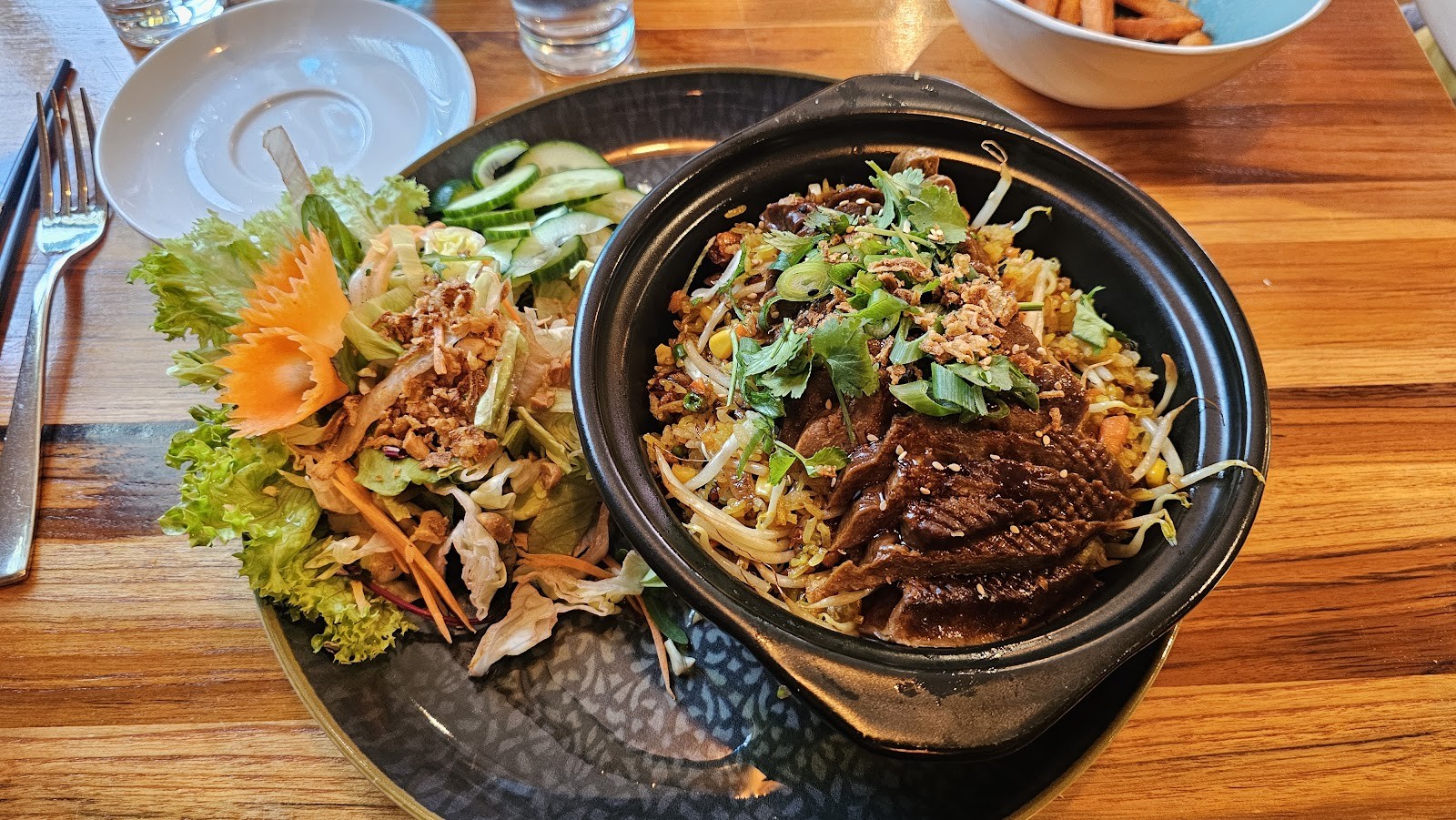 Tokymon Chay Restaurant: food & drinks