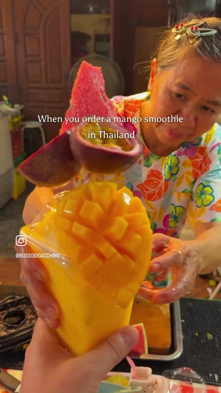 Tikky smoothie: food & drinks