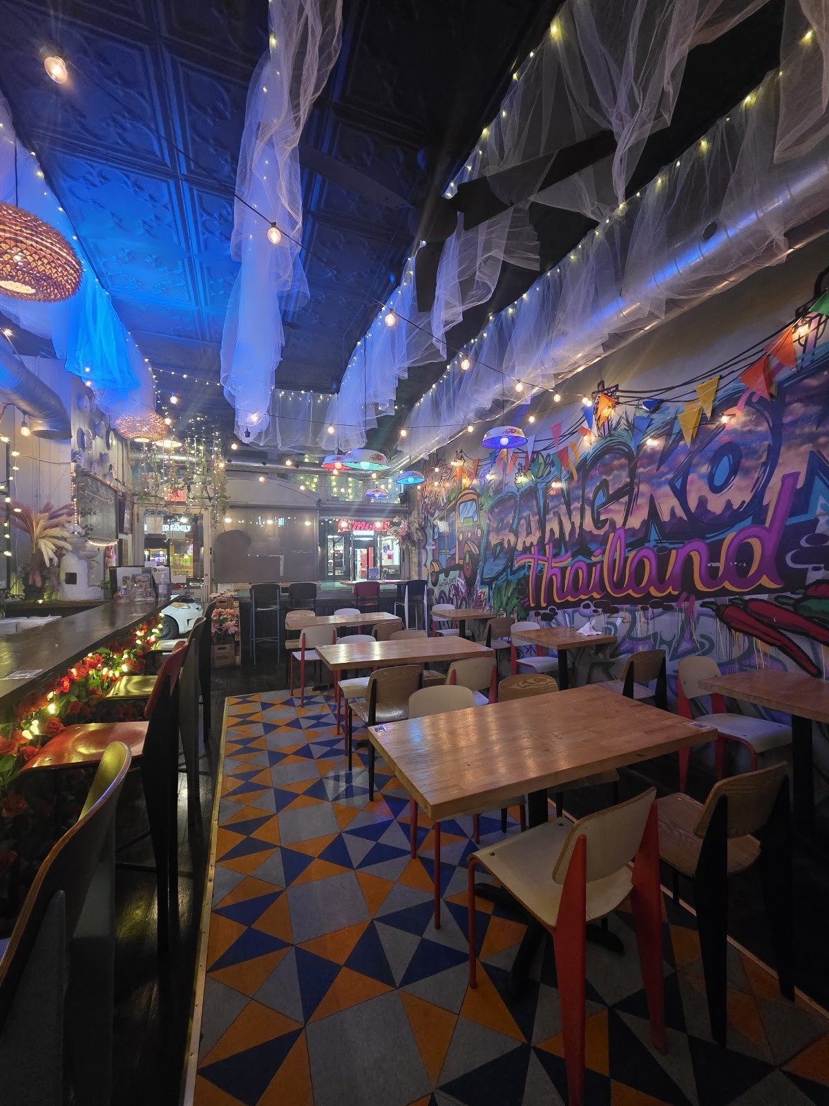 EAT BKK Thai Kitchen (Leslieville): the place