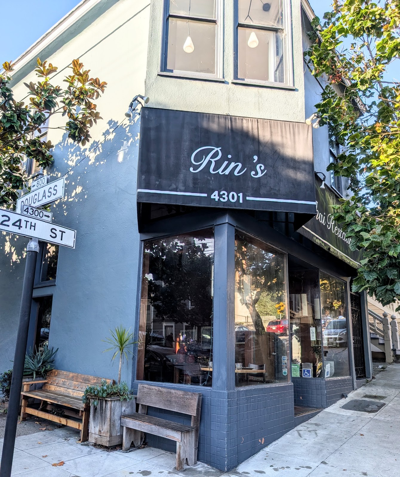 Rin's Thai: the place