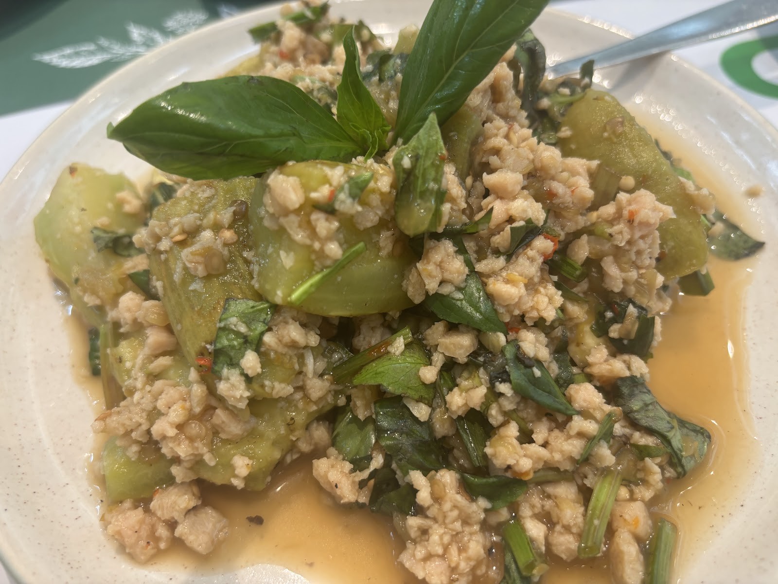 Baan Ying Plant-Based: food & drinks