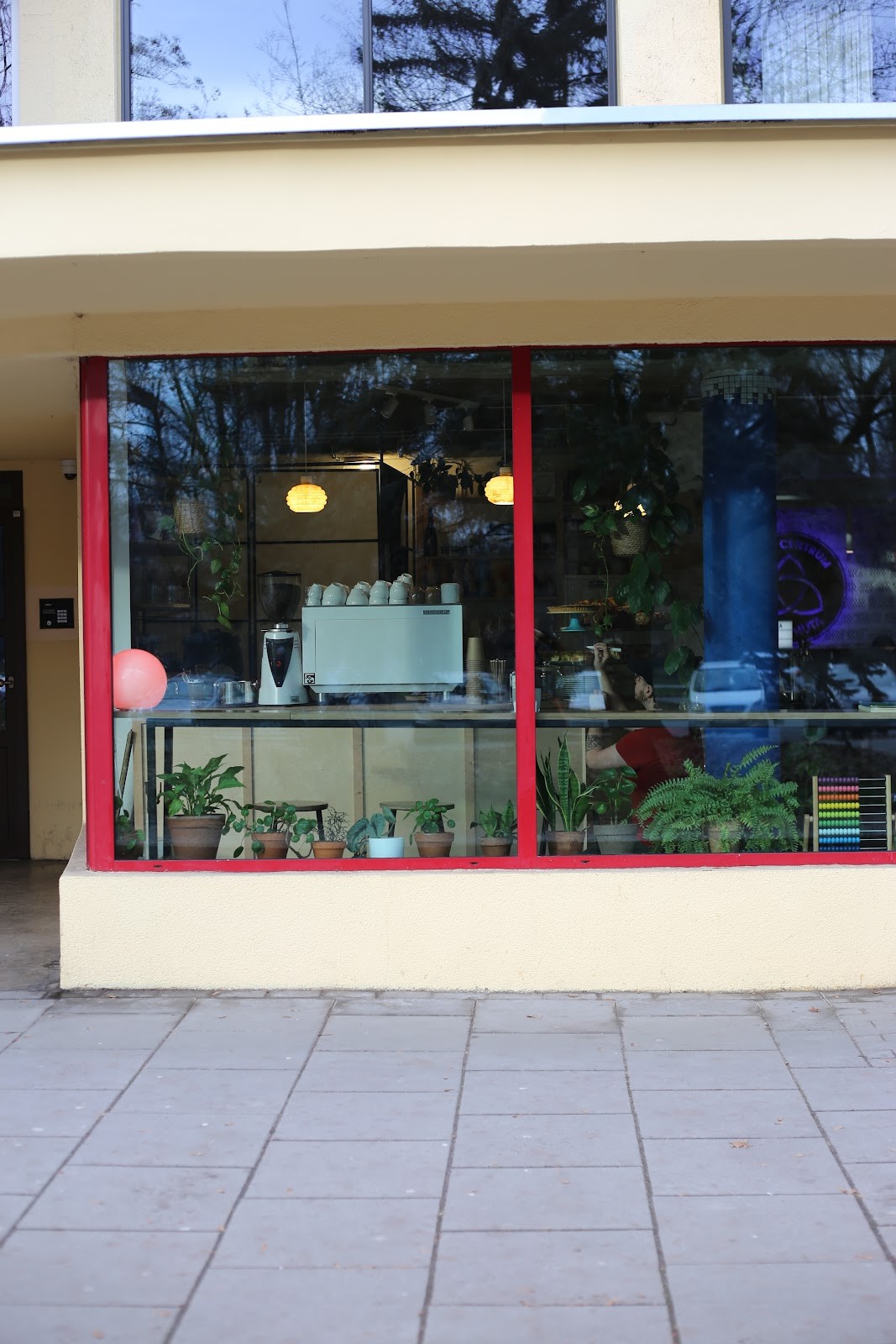 Zgoda Cafe: the place
