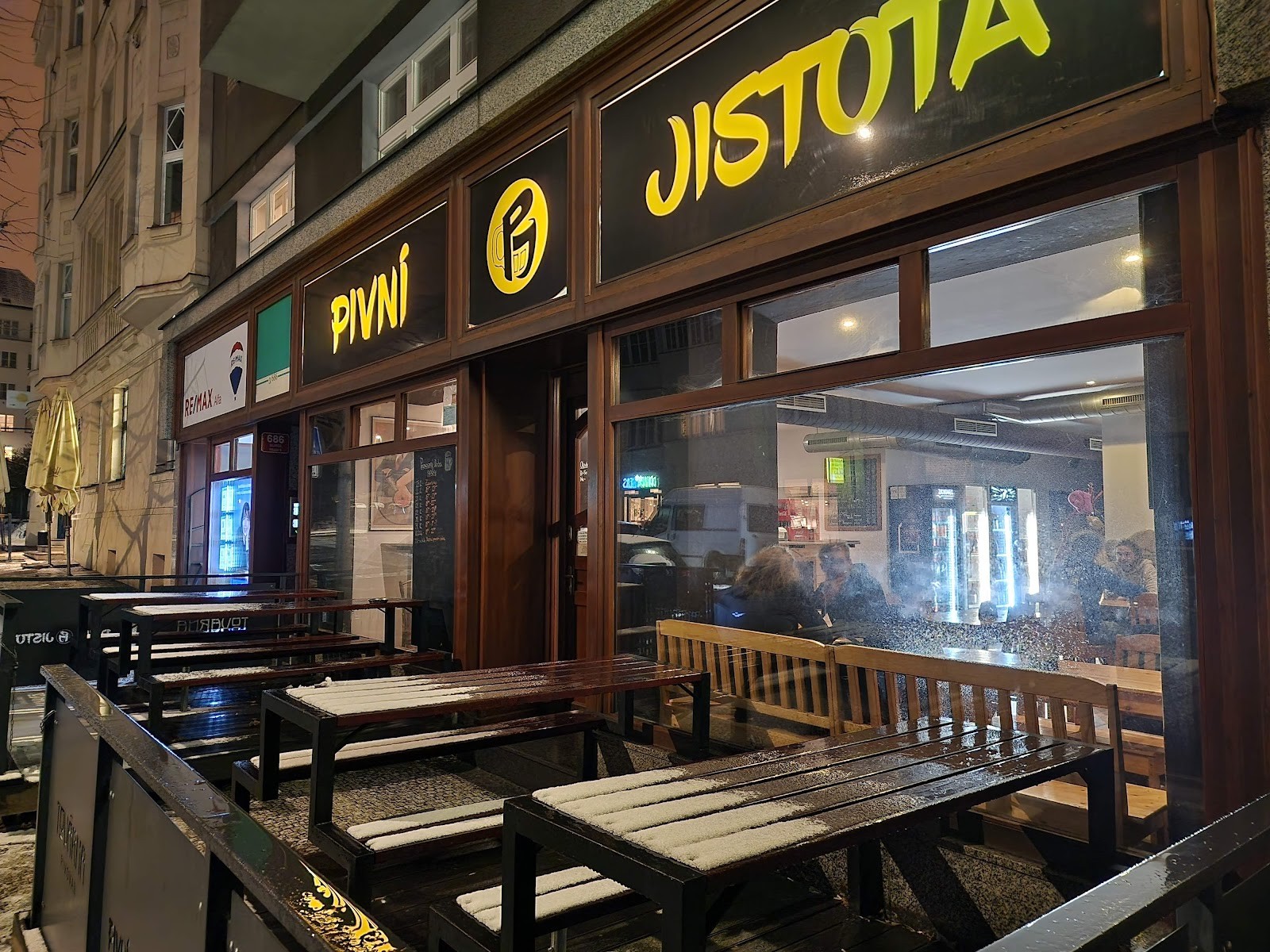 Pivní Jistota Bar: the place