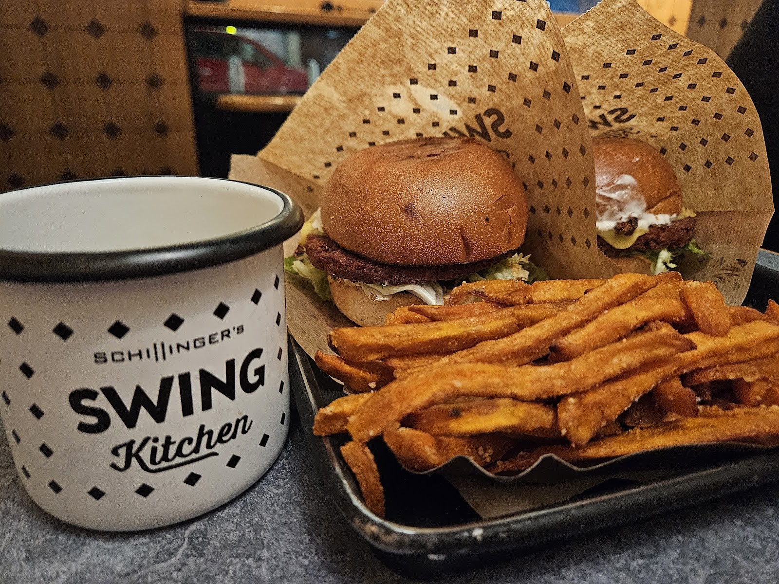 Swing Kitchen: food & drinks
