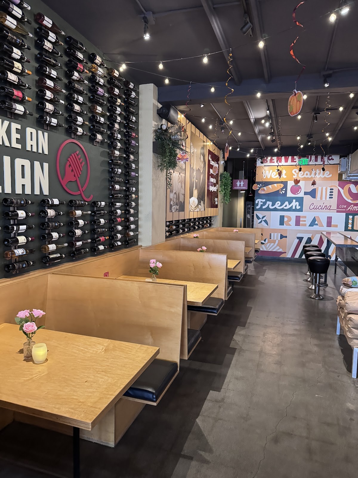 Due' Cucina Italian Restaurant - West Seattle: the place