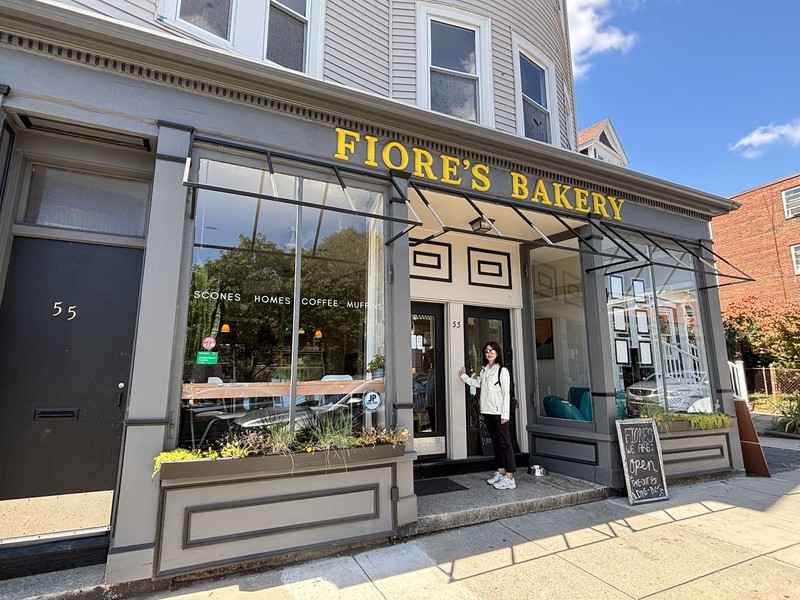Fiore's Bakery: photo