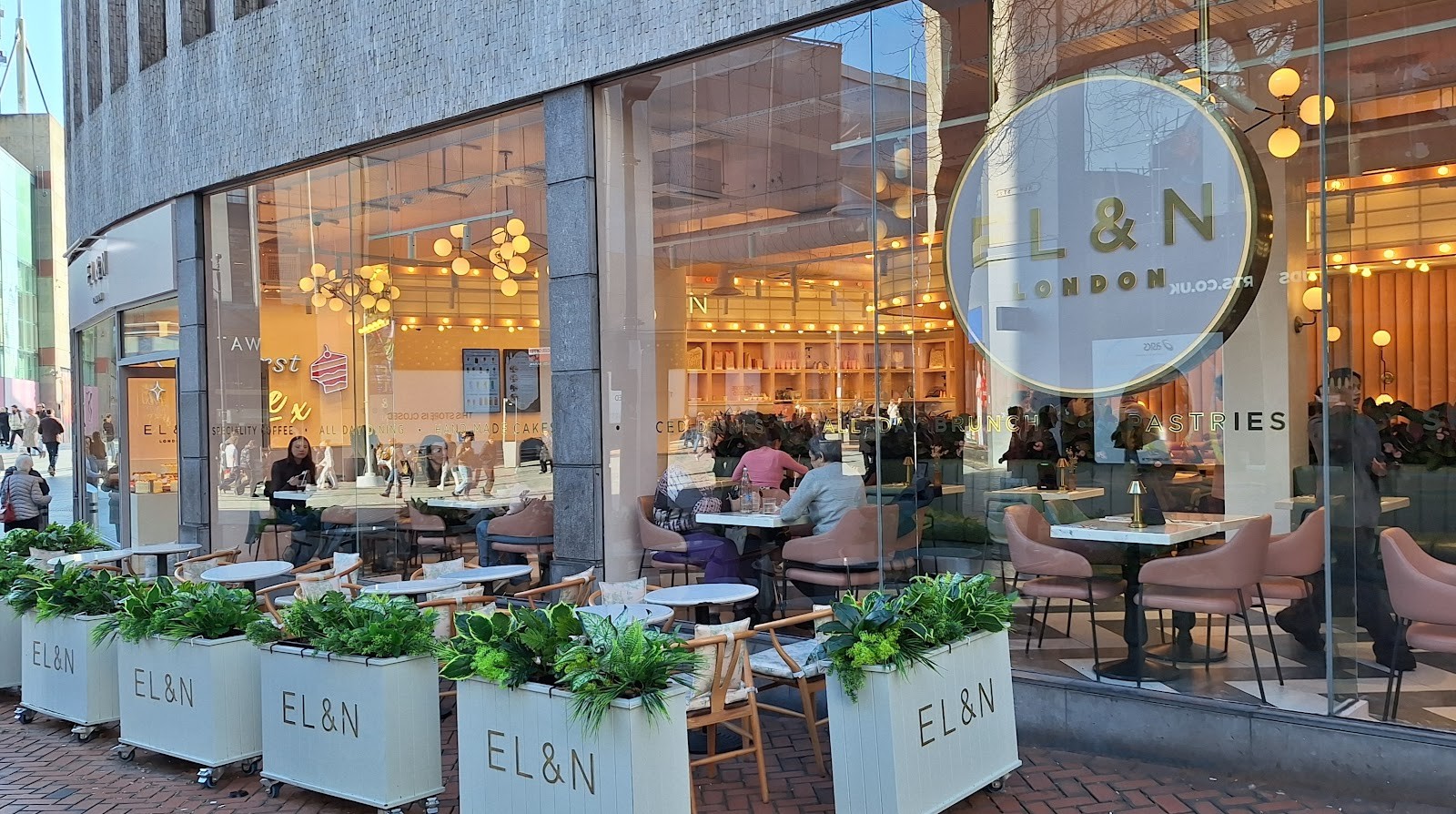 EL&N London - New Street: the place