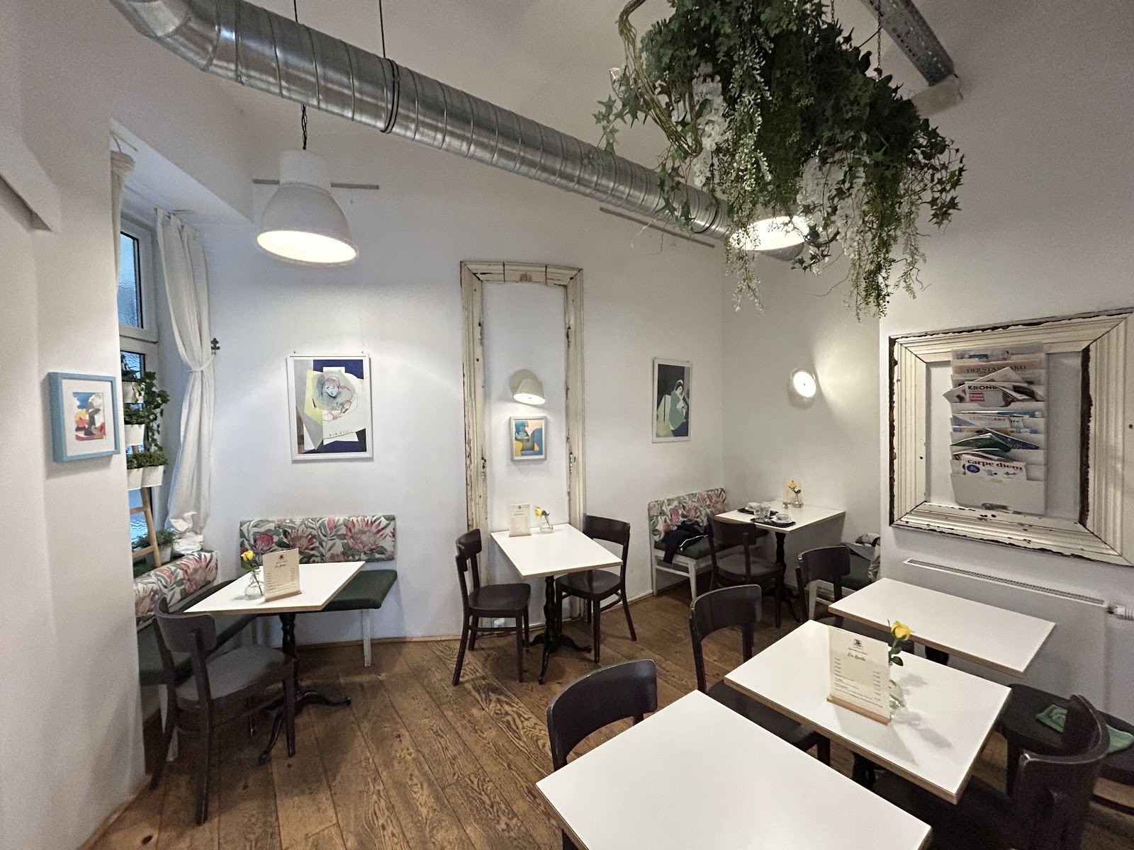Naschsalon: the place