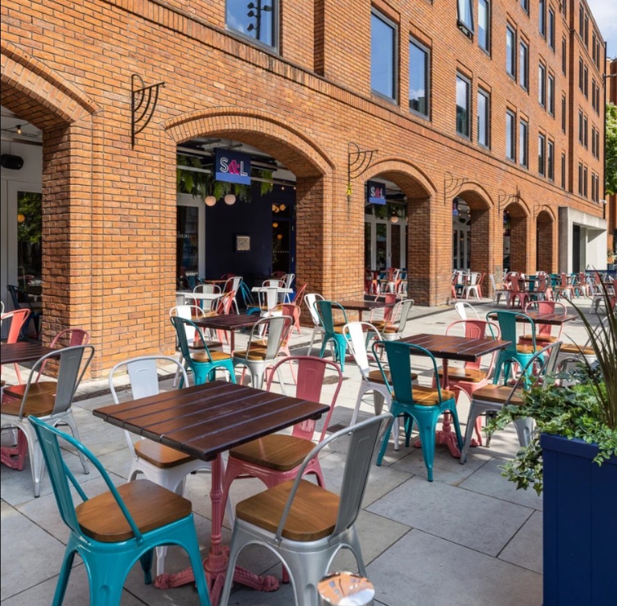 Slug & Lettuce - Albert Square Manchester: the place
