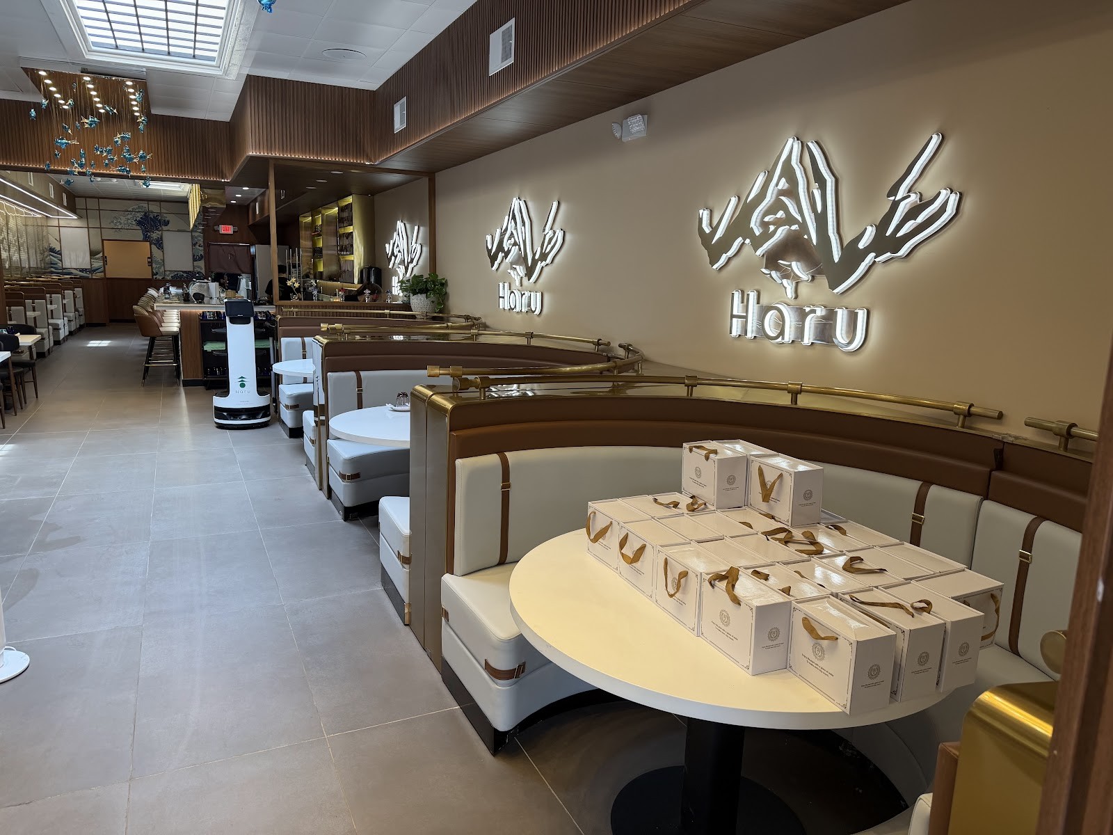 Haru Wok & Roll: the place
