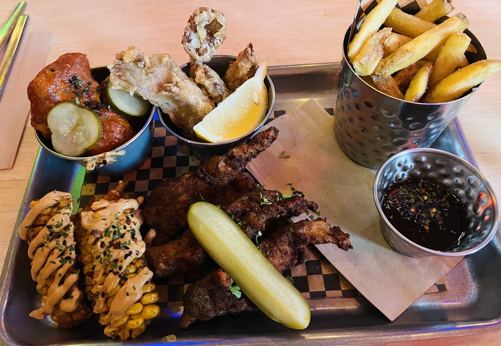 Paradise Palms: food & drinks