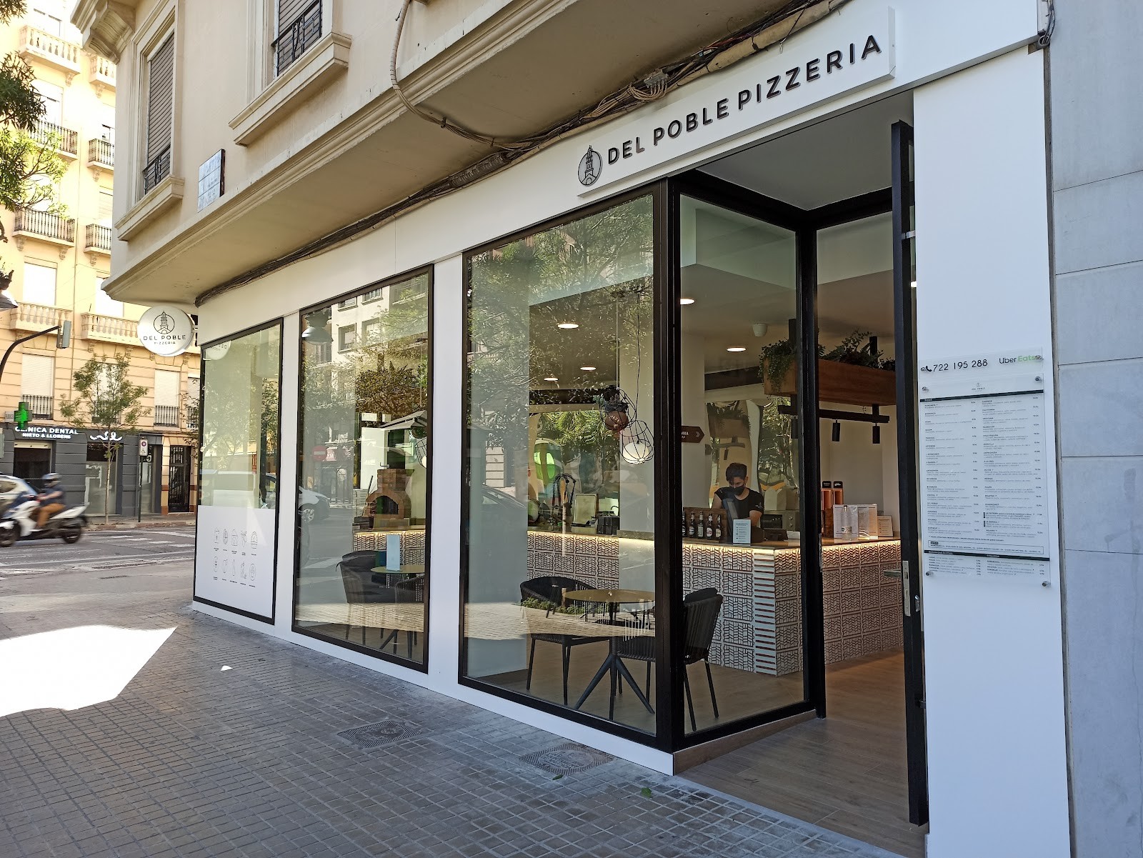 Del Poble Obispo: the place
