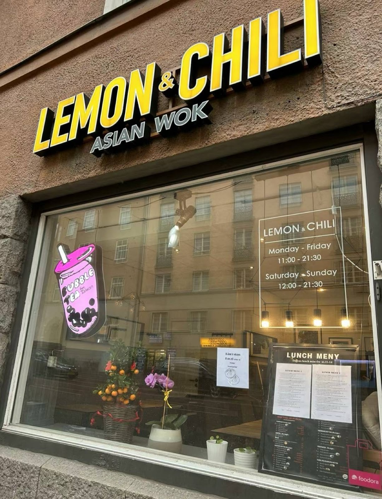 LEMON&CHILI (Wok & Dumpling): the place