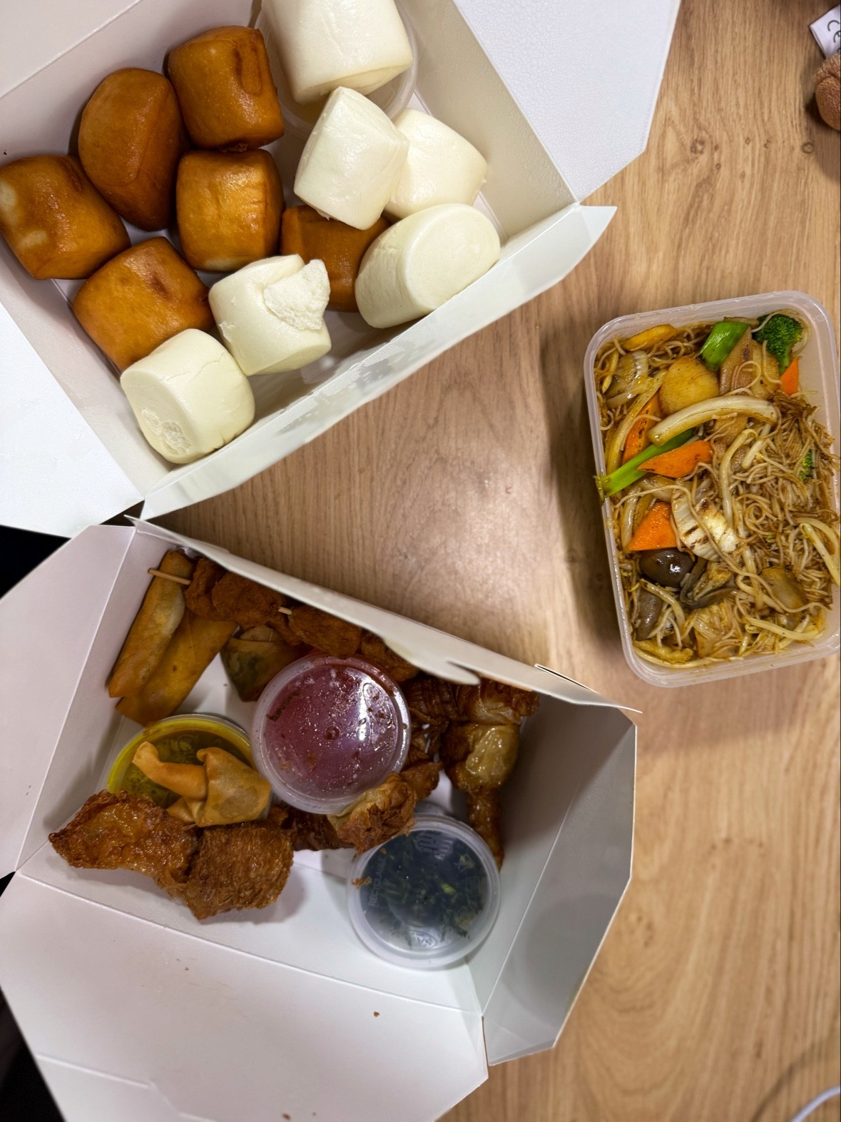 Wawin Vegan Chinese: food & drinks