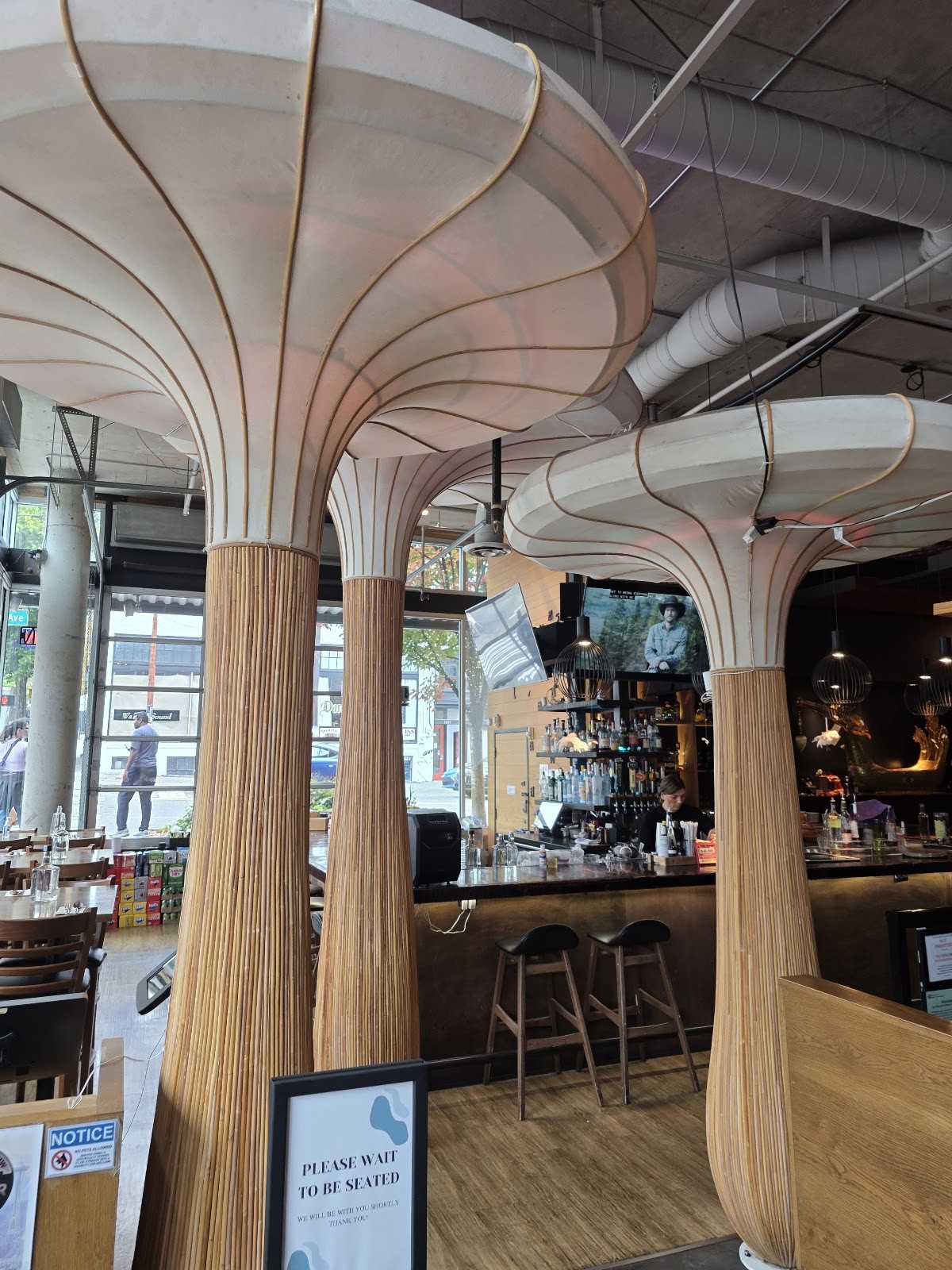 Bai Tong Thai Street Cafe: the place