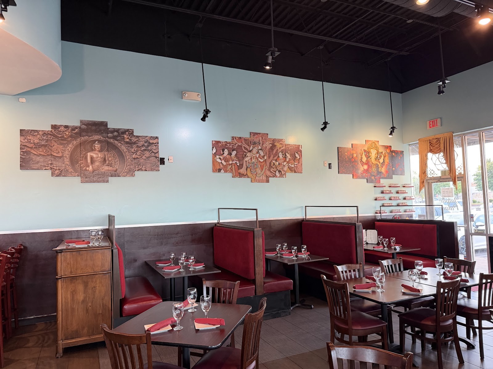 Jaipur Palace - Austin: the place