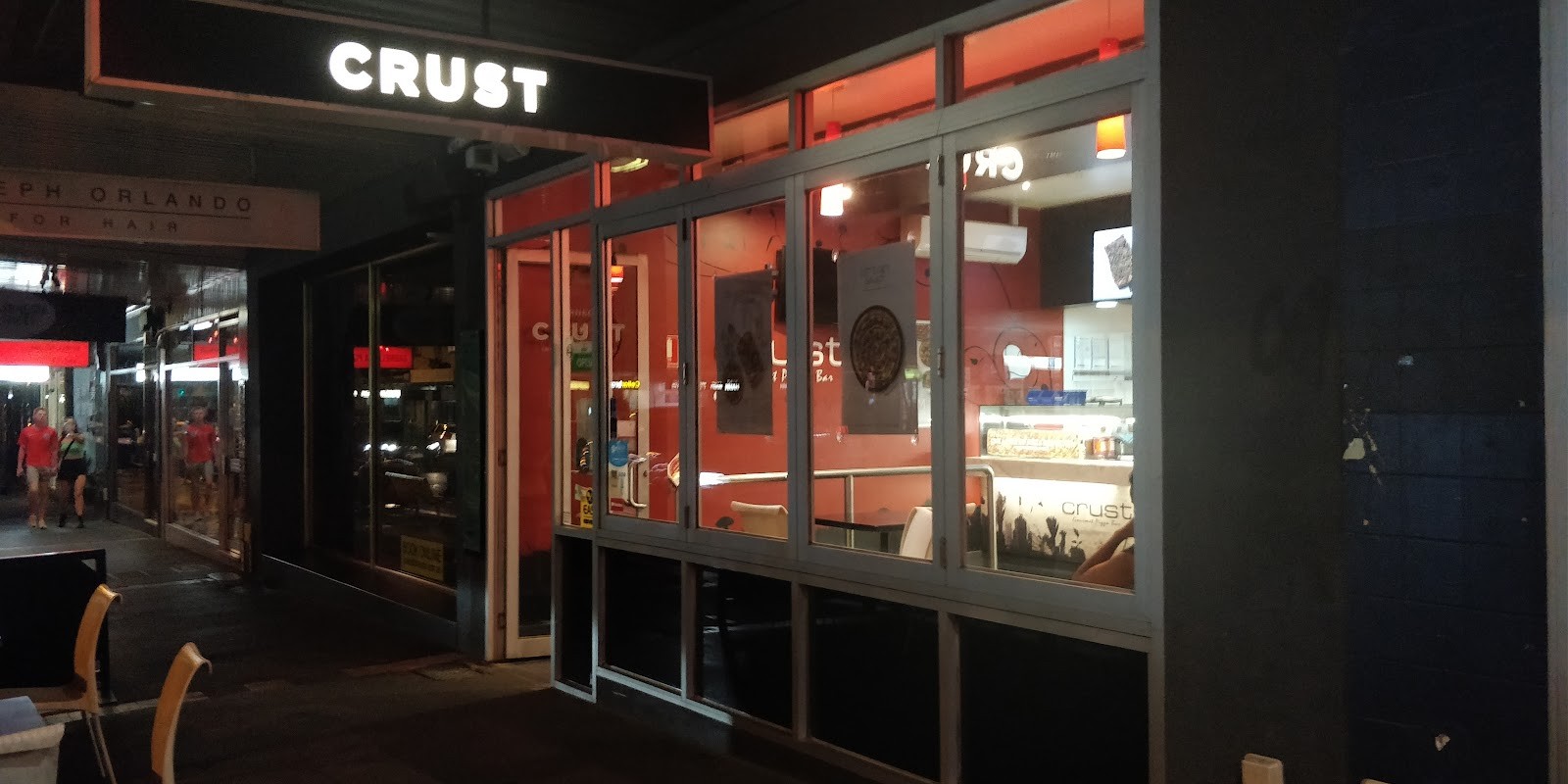 Crust Pizza Carnegie: the place